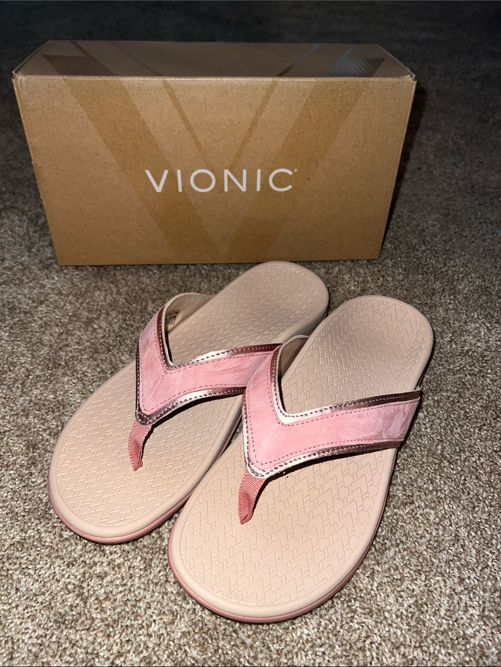 Vionic Women's Tava Leather Thong Sandal
